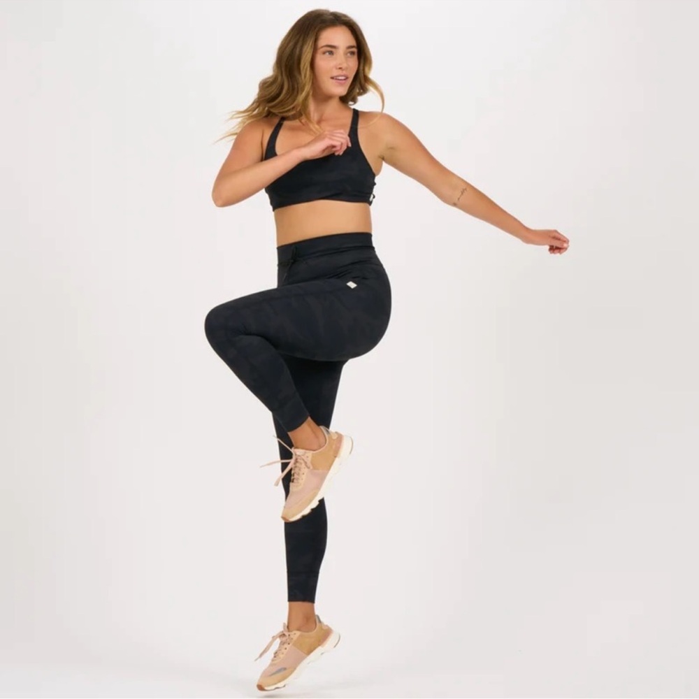 Vuori Daily Leggings Camo